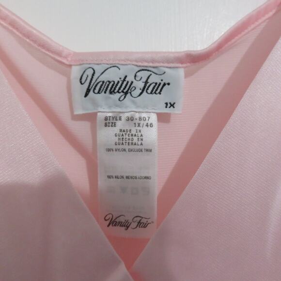 Vanity Fair Womens Sz 1X Vintage Pink Nylon V Neckline Sleeveless Coquette Slip - Picture 4 of 4